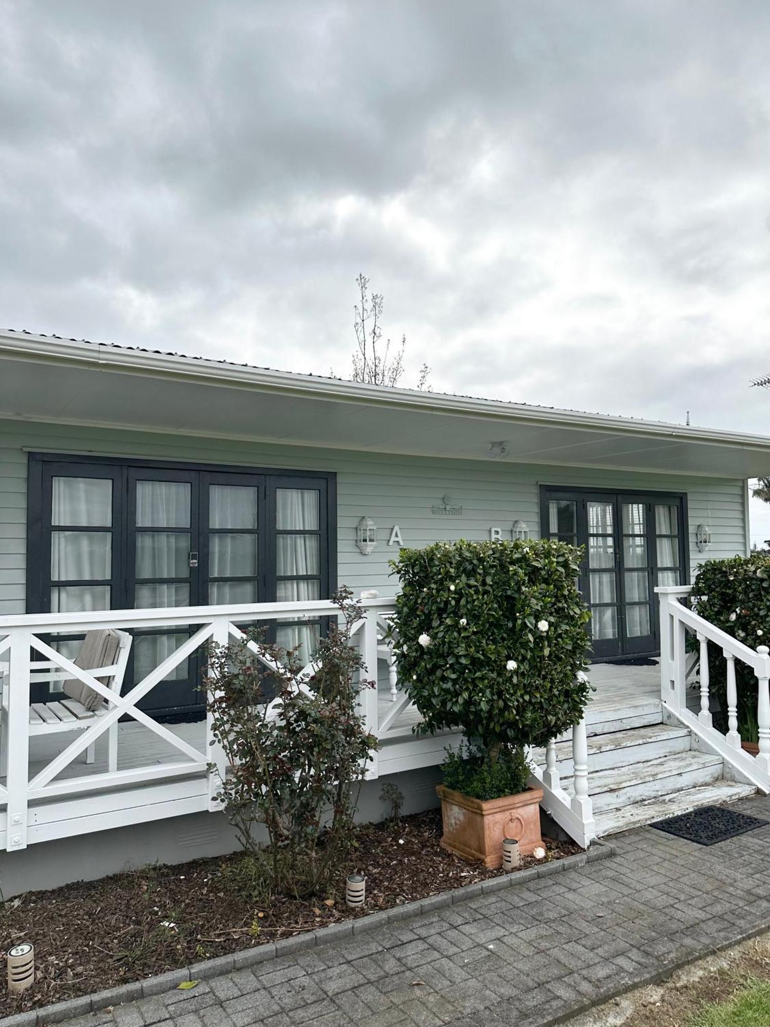 Bycroft Lodge Karaka Exterior photo